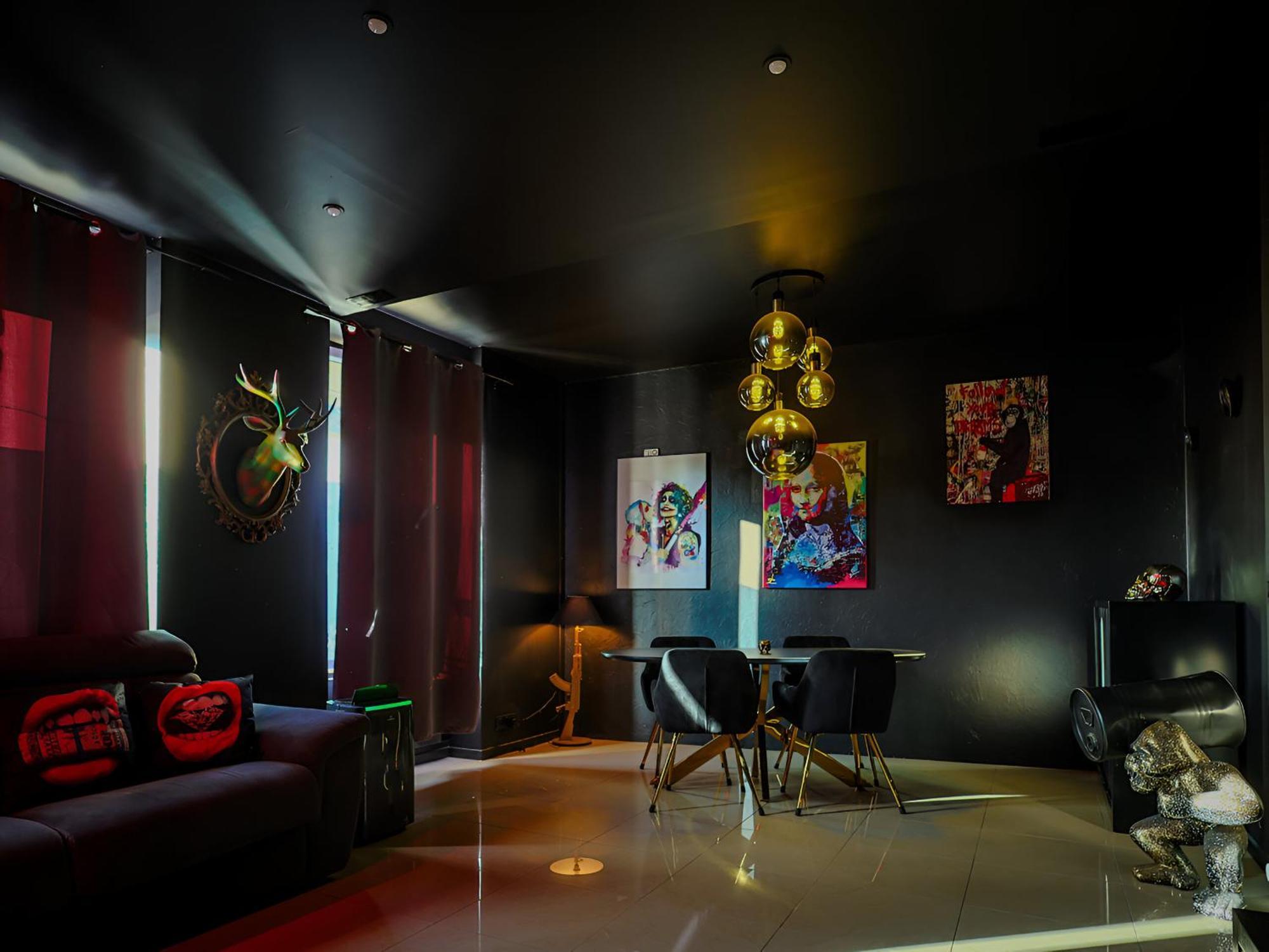 Appartement Pop Art - Asterix,Cdg,Chantilly,Disney La Chapelle-en-Serval Bagian luar foto